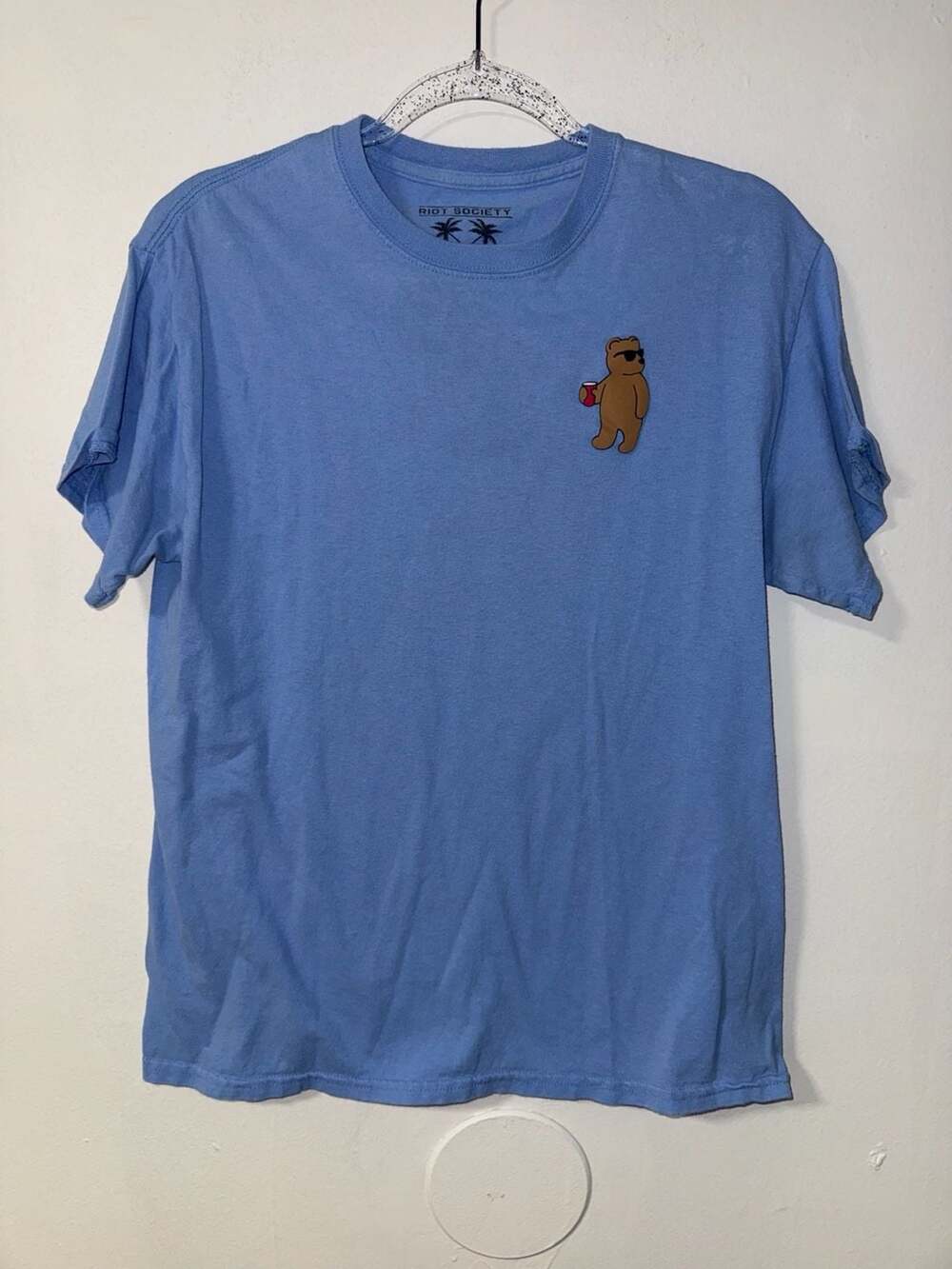 Riot Society Party Bear With Red Solo Cup Graphic T-Shirt Medium